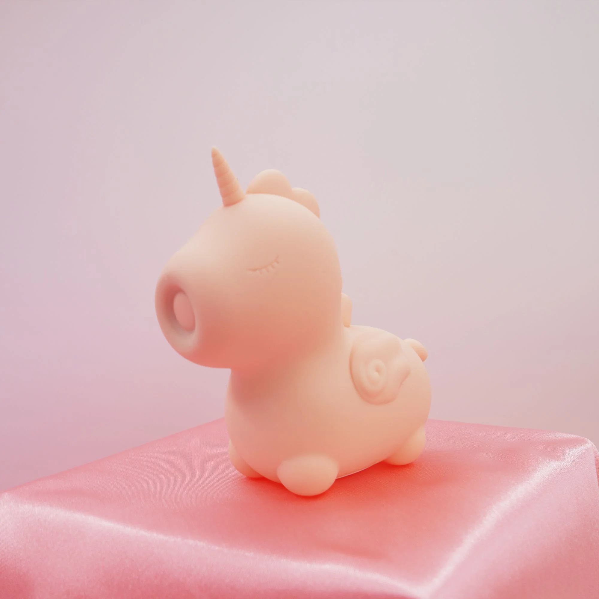 Unihorn Heart Throb Vibrator